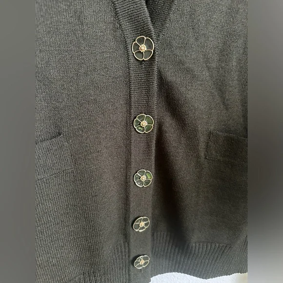 ST. JOHN 3 PIECE SWEATER PANT SET - Picture 9 of 13